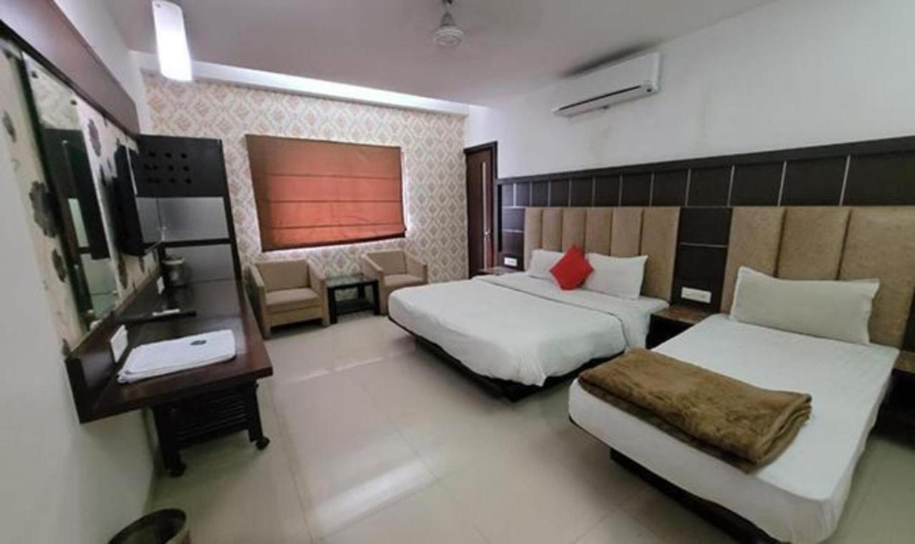 Fabhotel Prime Sapphire Regency Vadodara Ngoại thất bức ảnh